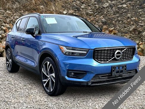 Used 2021 Volvo XC40 T5 R-Design w/ Climate Package AWD/4WD image 10