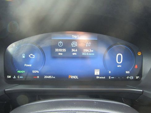 Used 2025 Ford Escape Platinum w/ Class II Trailer Tow Package AWD/4WD image 15