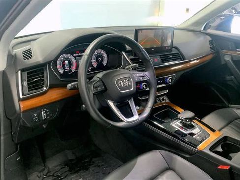 Certified 2023 Audi Q5 2.0T Premium Plus w/ Premium Plus Package AWD/4WD image 2