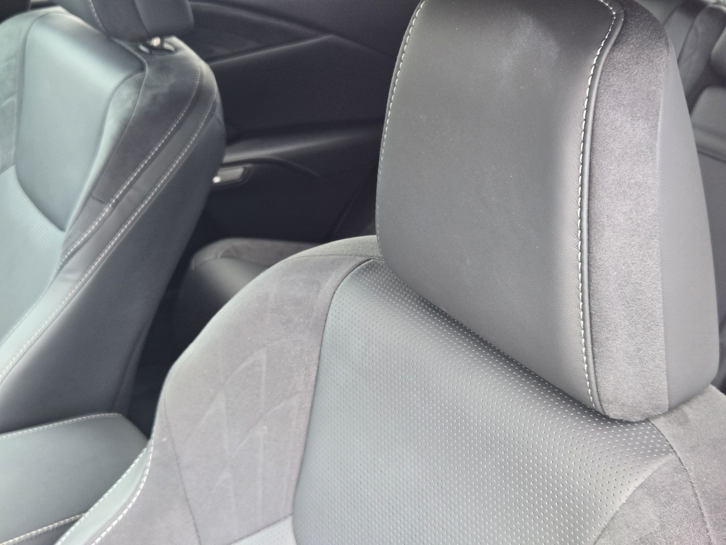 Used 2025 Lexus RX 350 FWD w/ Convenience Package image 22