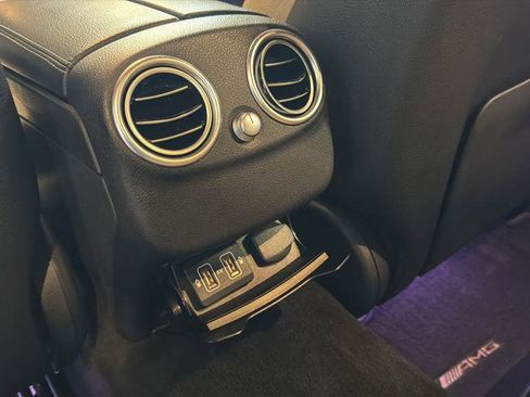 Used 2020 Mercedes-Benz C 300 4MATIC Sedan image 17