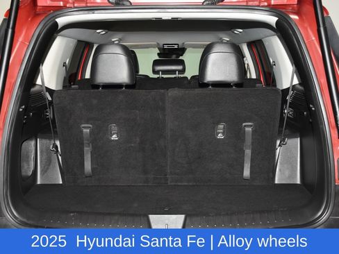 Used 2025 Hyundai Santa Fe SEL AWD/4WD image 29