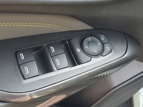 Certified 2024 Chevrolet Trax ACTIV w/ Sunroof Package FWD image 15