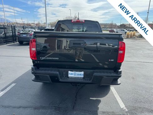 Used 2022 Chevrolet Colorado Z71 w/ Z71 Midnight Edition image 6
