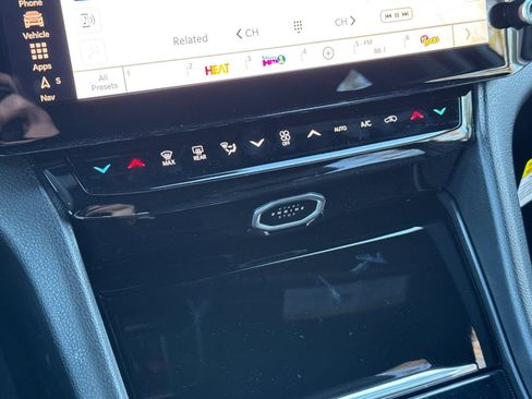 New 2026 Jeep Grand Cherokee Altitude image 20