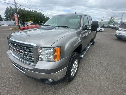 Used 2013 GMC Sierra 2500 SLT w/ SLT Convenience Package image 8