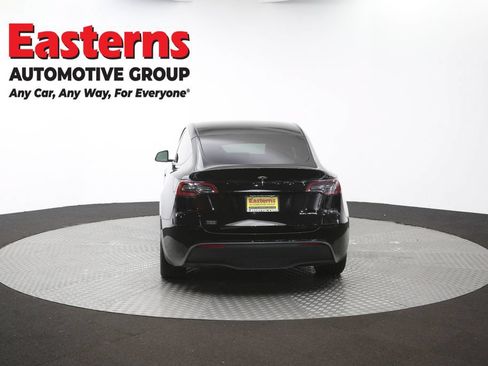 Used 2021 Tesla Model Y Long Range AWD/4WD image 31