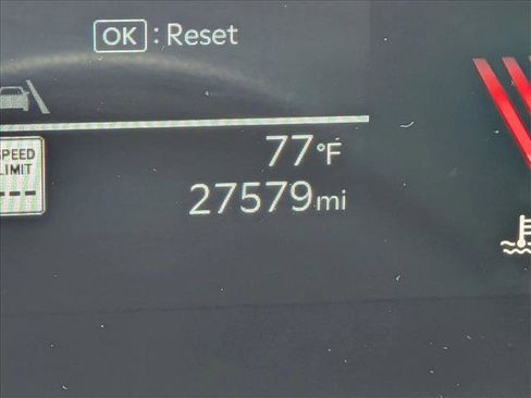Used 2025 Kia K5 GT-Line w/ GT-Line Premium Package FWD image 9
