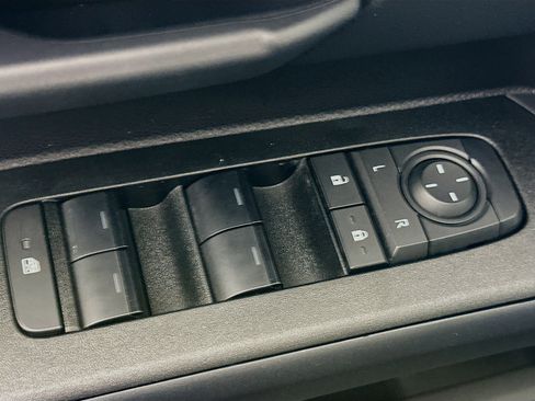 Used 2025 Toyota 4Runner SR5 image 15