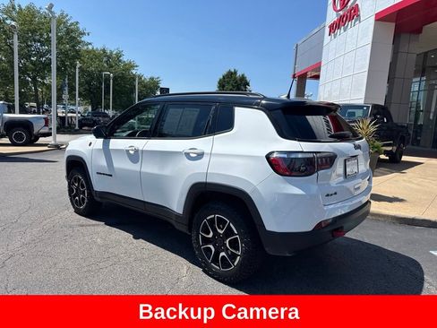 Used 2025 Jeep Compass Trailhawk AWD/4WD image 5