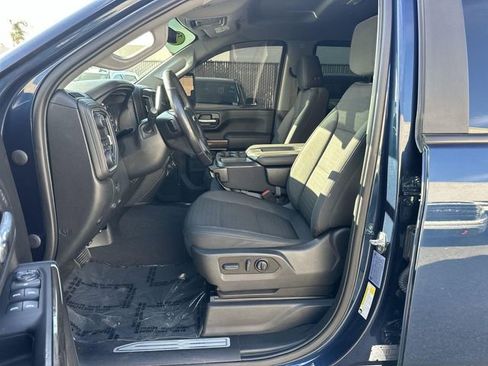 Used 2022 Chevrolet Silverado 2500 LT w/ Convenience Package image 17