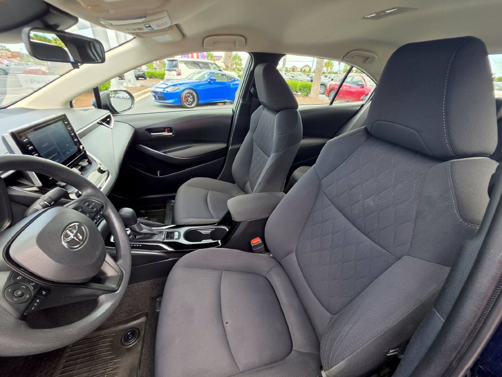 Used 2020 Toyota Corolla LE FWD image 13