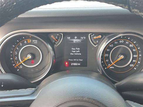 Used 2022 Jeep Gladiator Sport image 29