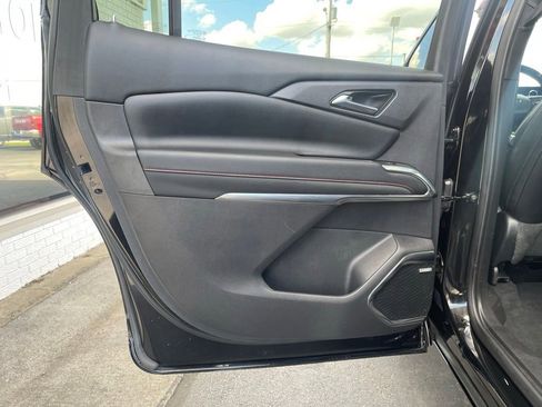 Used 2024 Chevrolet Traverse RS AWD/4WD image 14