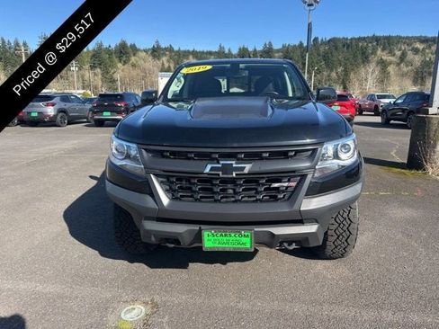 Used 2019 Chevrolet Colorado ZR2 w/ ZR2 Midnight Special Edition AWD/4WD image 3