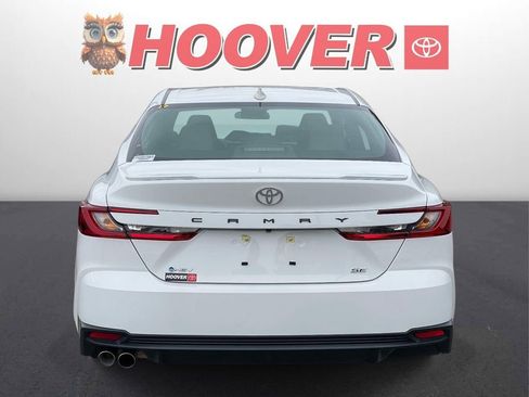 Used 2026 Toyota Camry SE FWD image 3