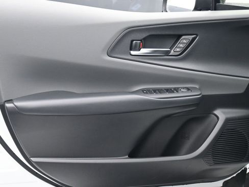 Used 2023 Toyota Prius Limited image 9