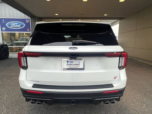 New 2026 Ford Explorer ST w/ Sun And Sound Package image 8