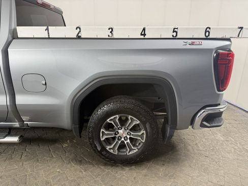 Used 2023 GMC Sierra 1500 SLE w/ X31 Off-Road Package AWD/4WD image 5