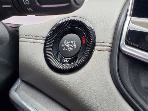 Used 2023 Jeep Compass Limited AWD/4WD image 13