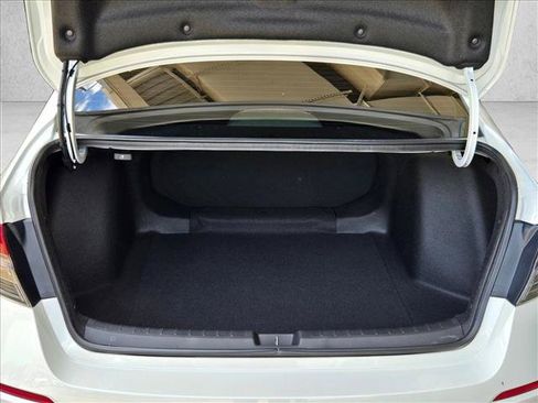 Used 2024 Honda Civic Sport image 19