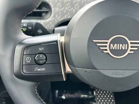 Used 2025 MINI Cooper S image 18