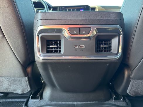 Used 2026 Chevrolet Silverado 1500 High Country AWD/4WD image 43