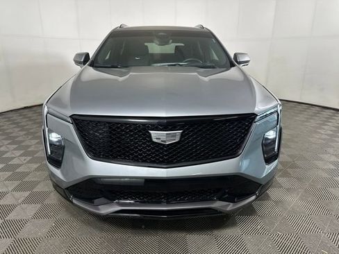 Used 2025 Cadillac XT4 Sport w/ LPO, Onyx Lite Package image 8