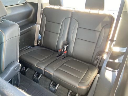 Used 2022 GMC Acadia AT4 w/ Technology Package image 55