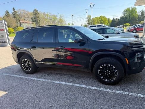 Used 2024 Chevrolet Traverse Z71 w/ LPO, Floor Liner Package image 4