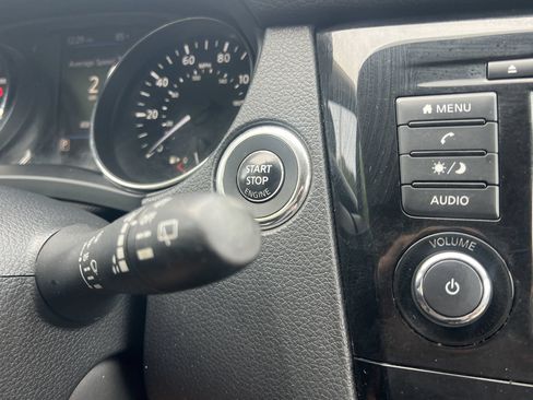 Used 2018 Nissan Rogue SV FWD image 6