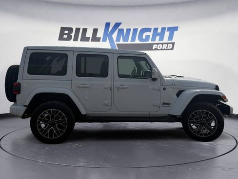 Used 2024 Jeep Wrangler High Altitude AWD/4WD image 6