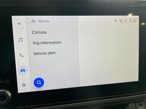 Used 2025 Toyota Camry SE image 35