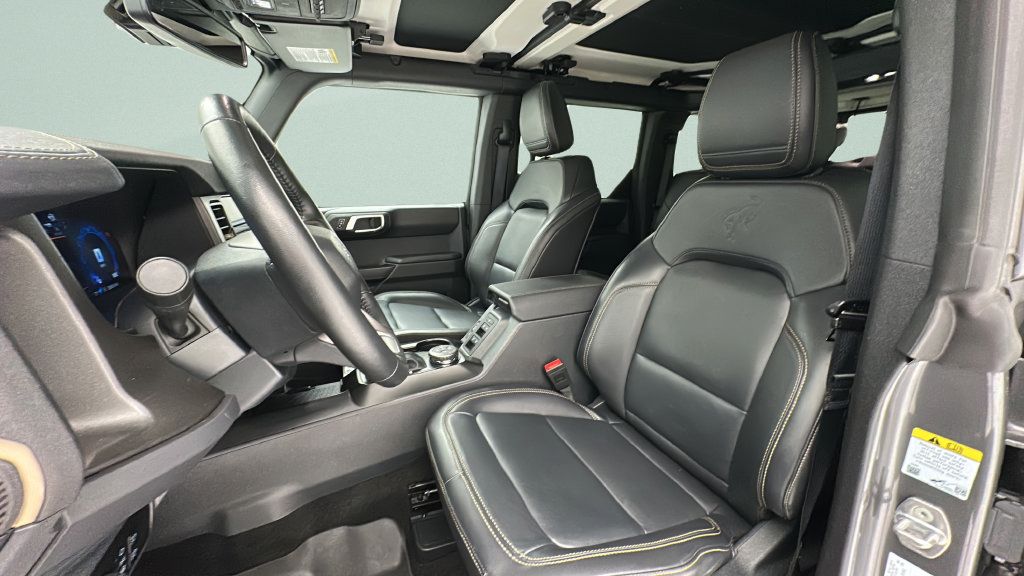 Used 2025 Ford Bronco Badlands AWD/4WD image 13