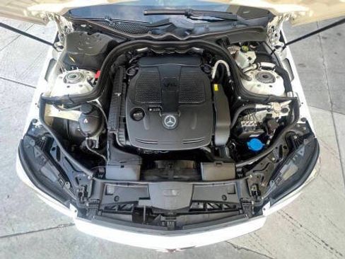 Used 2014 Mercedes-Benz E 350 4MATIC Sedan image 33
