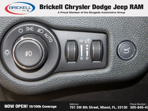 Used 2019 Jeep Cherokee Limited image 25