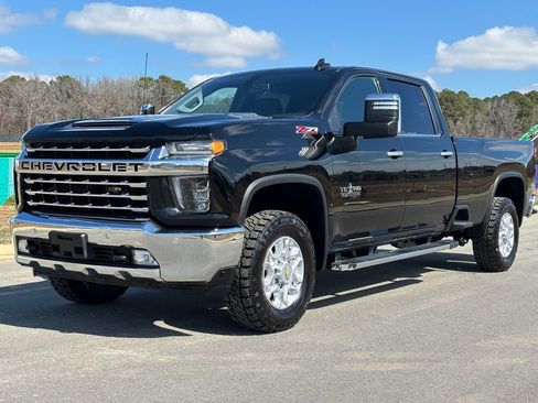 Used 2022 Chevrolet Silverado 3500 LTZ w/ LTZ Texas Edition image 8