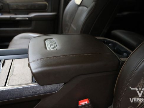 Used 2025 RAM 2500 Limited AWD/4WD image 16