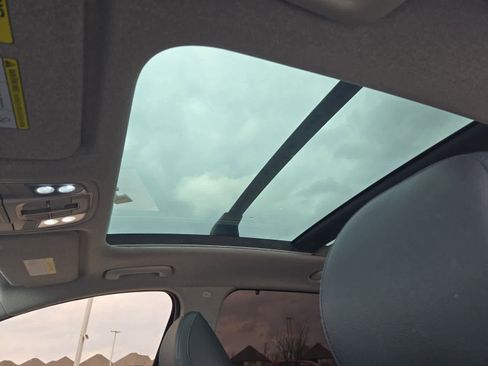 Used 2020 Hyundai Santa Fe Limited image 17