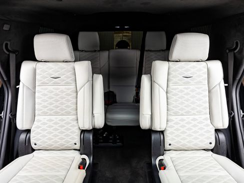 Used 2026 Cadillac Escalade V AWD/4WD image 34