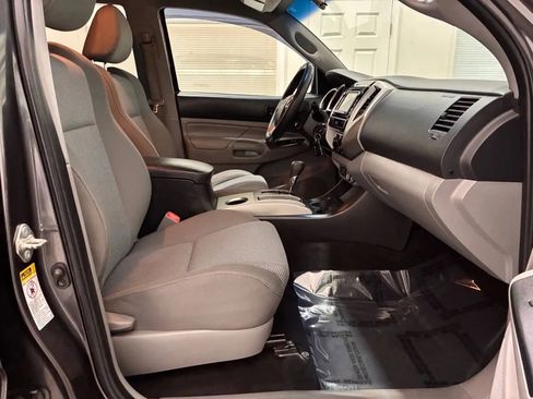 Used 2014 Toyota Tacoma 4x4 Double Cab w/ TRD Sport Package image 26