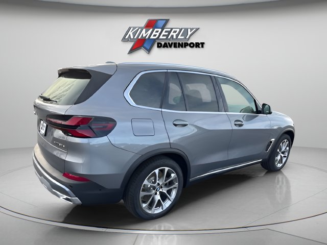Used 2026 BMW X5 xDrive50e AWD/4WD image 5
