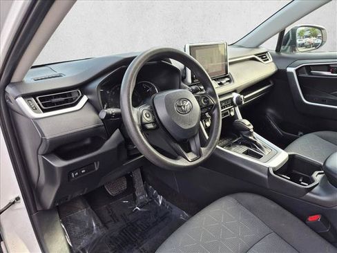 Used 2024 Toyota RAV4 XLE FWD image 10