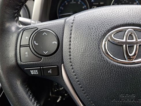 Used 2018 Toyota RAV4 XLE w/ Plus Extra Value Package AWD/4WD image 21