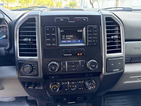 Used 2018 Ford F250 XLT w/ FX4 Off-Road Package AWD/4WD image 22