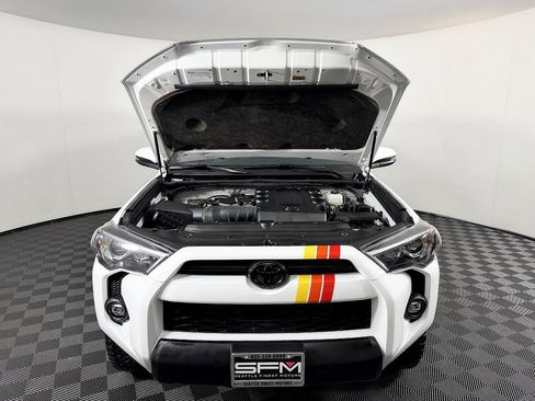 Used 2023 Toyota 4Runner TRD Off-Road Premium w/ Moonroof Package AWD/4WD image 25