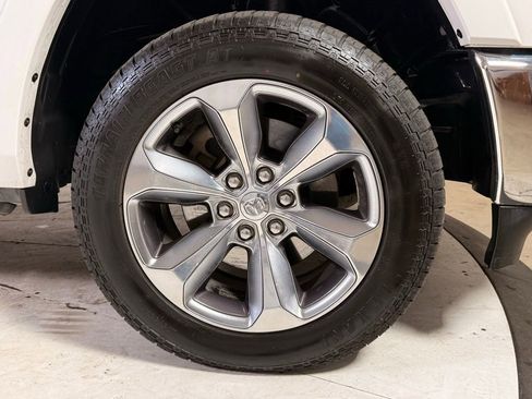 Used 2019 RAM 1500 Limited image 9