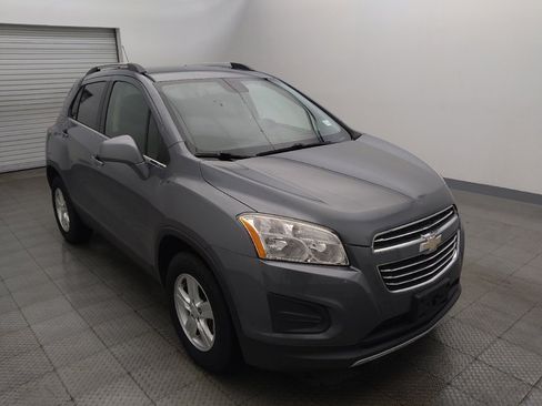 Used 2015 Chevrolet Trax LT w/ LT Sun and Sound Package AWD/4WD image 13