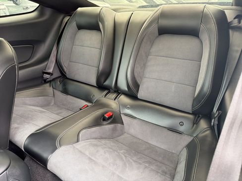 Used 2019 Ford Mustang Shelby GT350 w/ Technology Package image 28