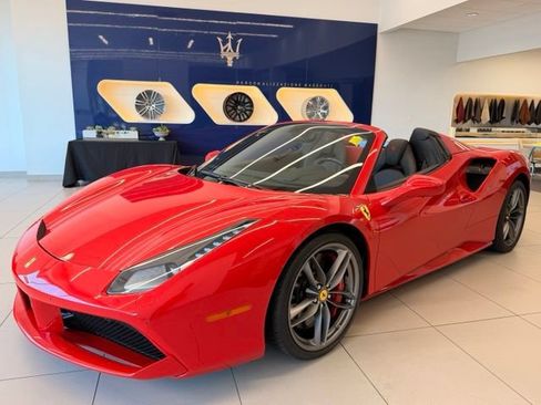 Used 2018 Ferrari 488 Spider RWD image 15